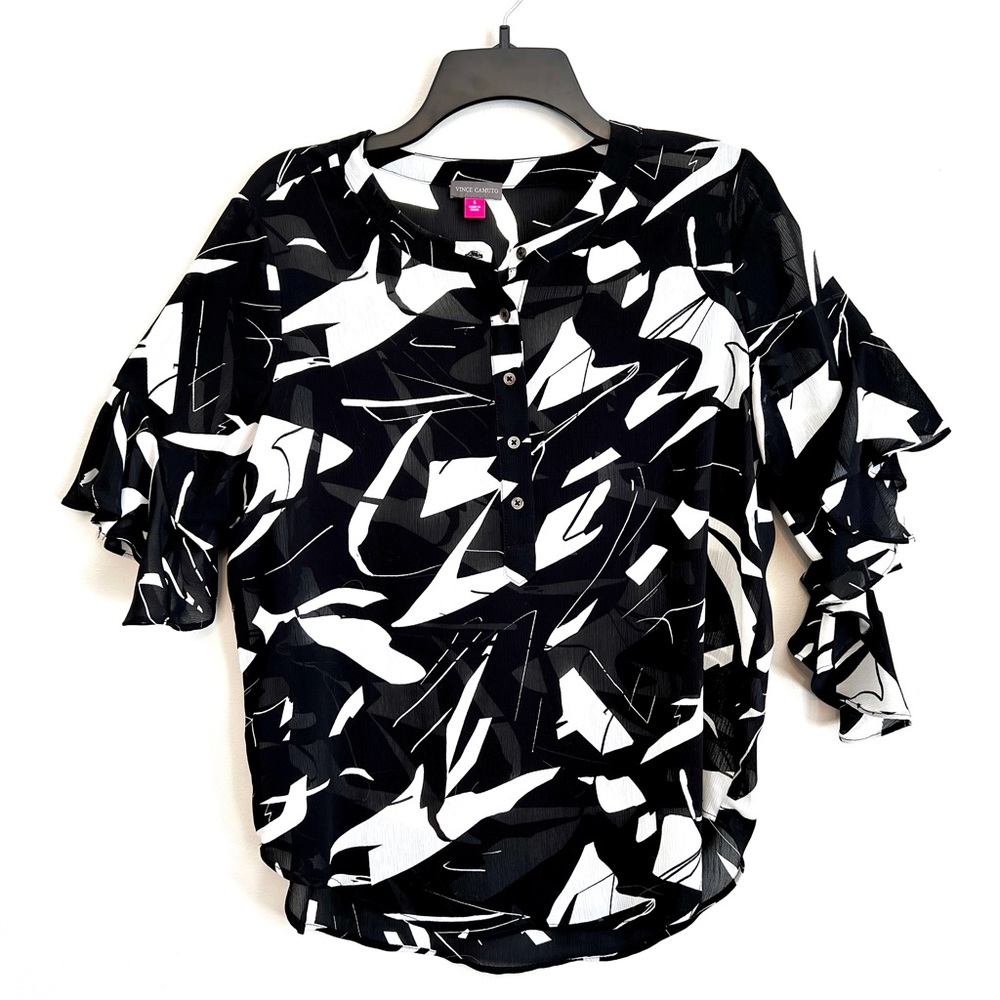 Vince Camuto Flutter Sleeve Top, Size Small